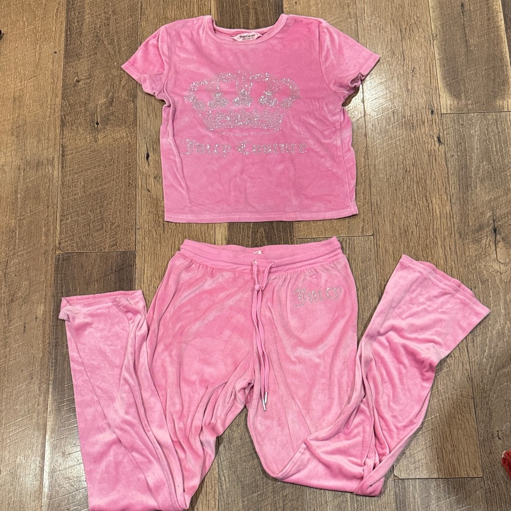 JUICY Pajamas Set with Crown Design